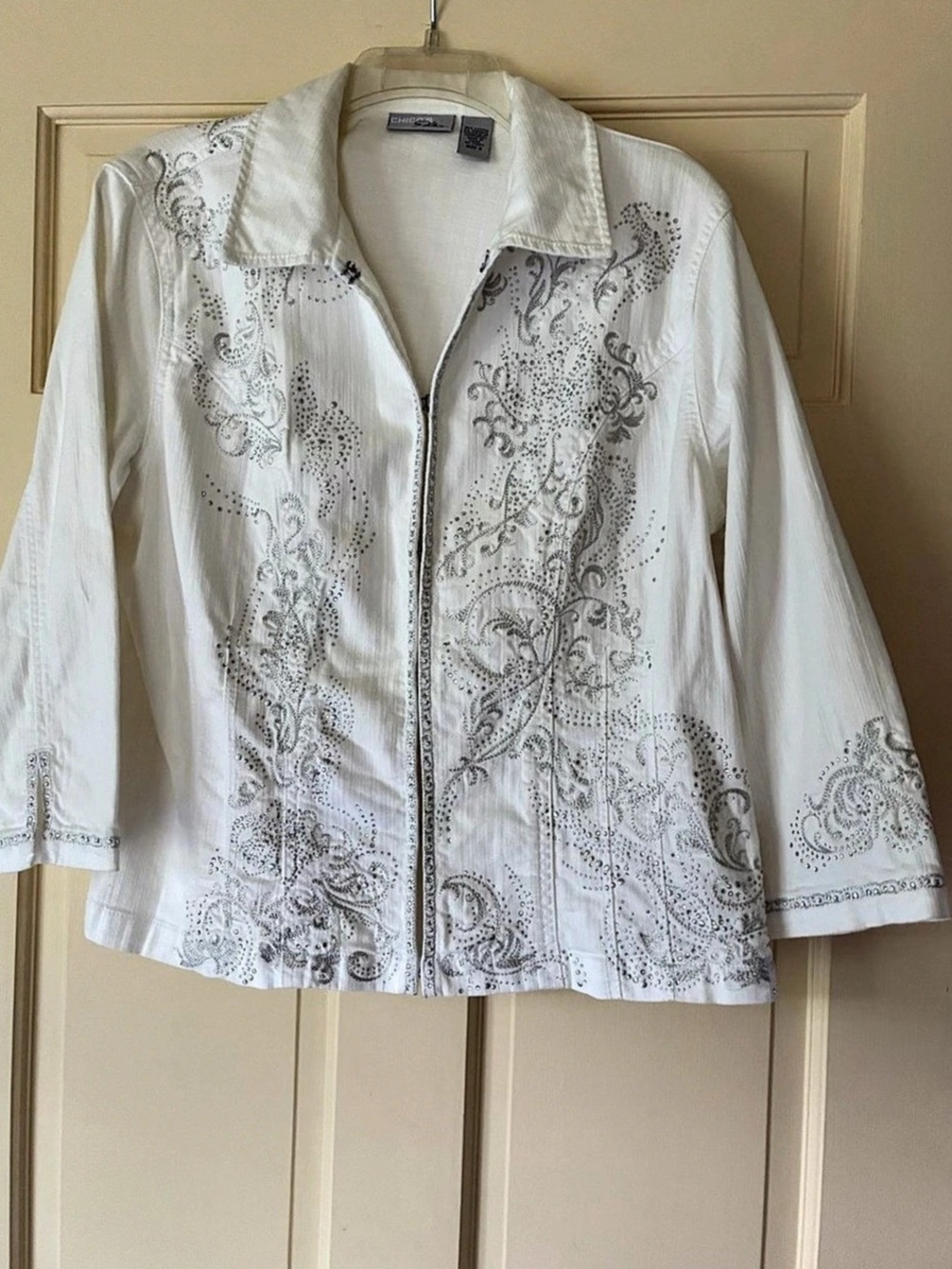 Chico's Paisley Silver Scroll Embellished White Denim Zipper Jacket EUC